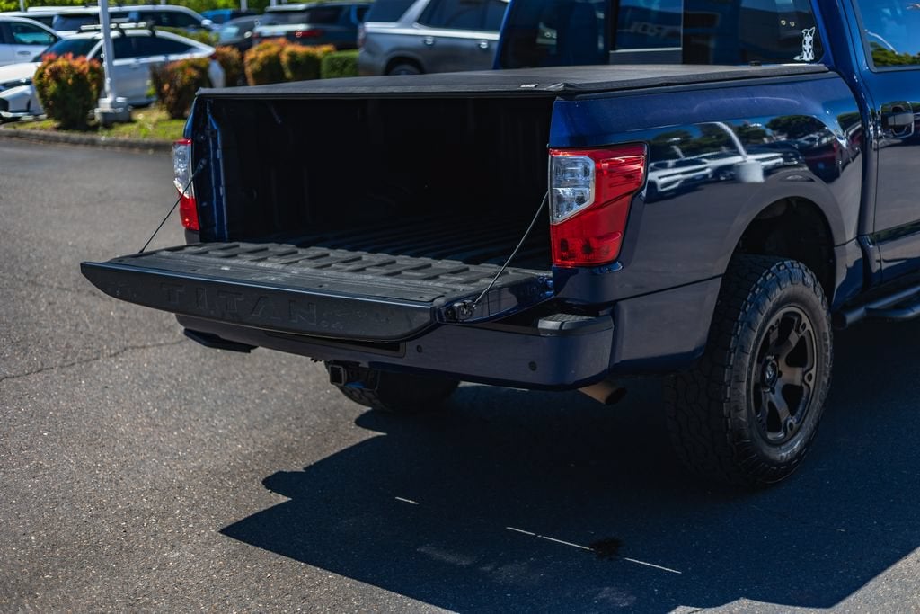 2021 Nissan Titan SV