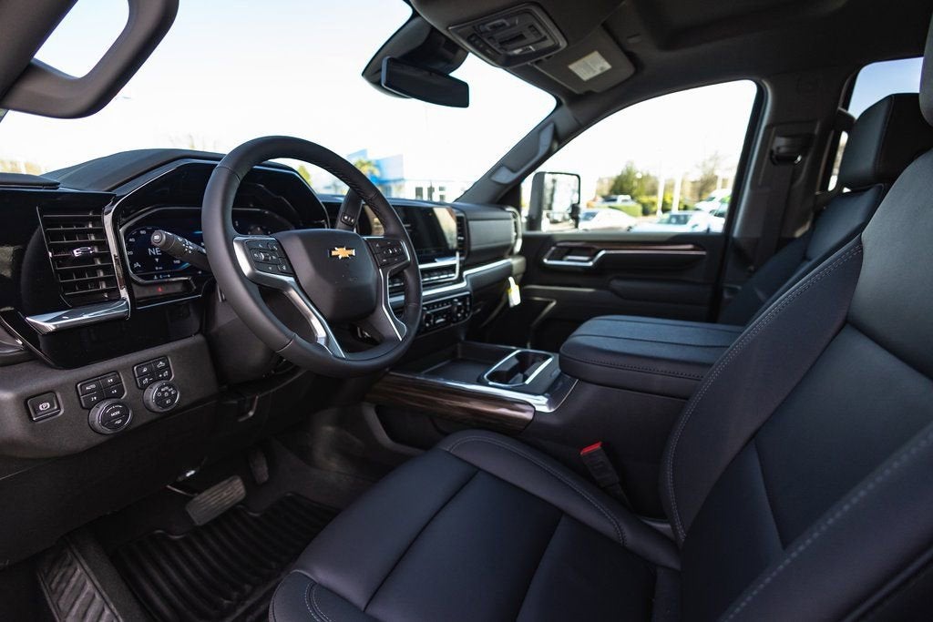 2025 Chevrolet Silverado 3500 HD LT