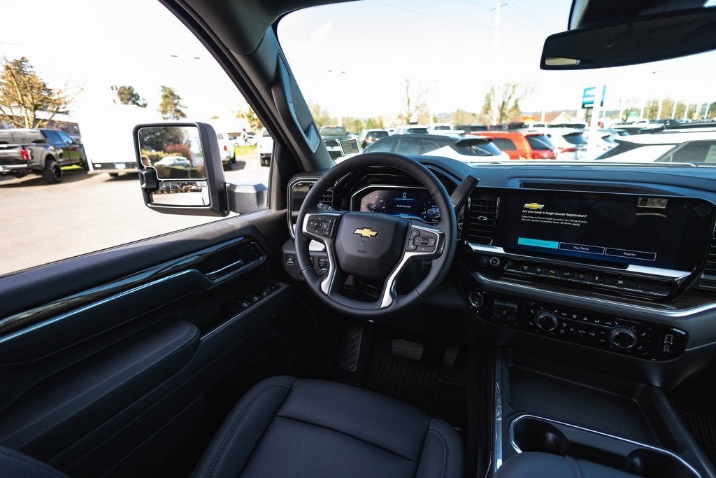 2025 Chevrolet Silverado 3500 HD LT