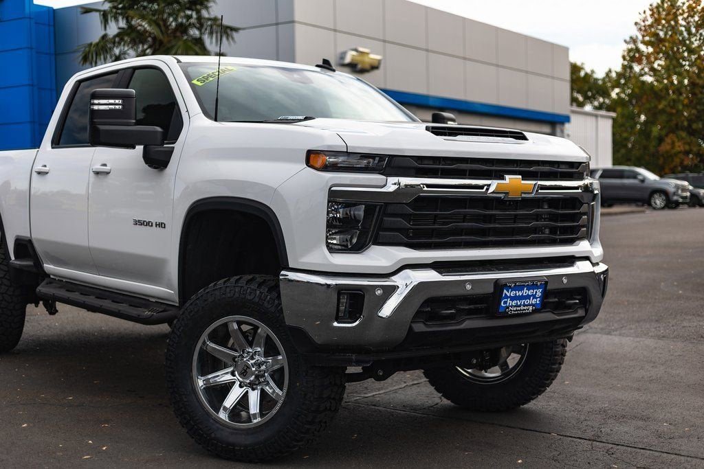 2025 Chevrolet Silverado 3500 HD LT