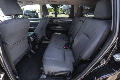 2019 Toyota Highlander LE