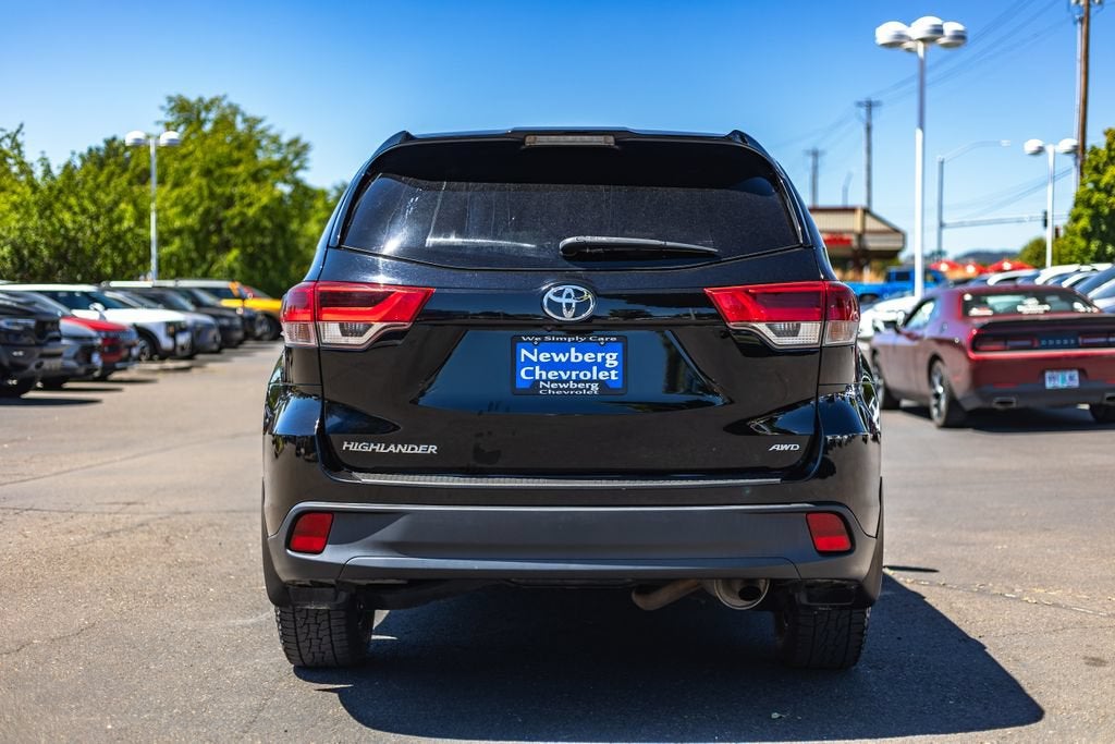 2019 Toyota Highlander LE