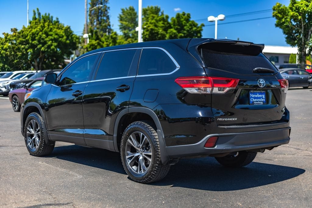 2019 Toyota Highlander LE