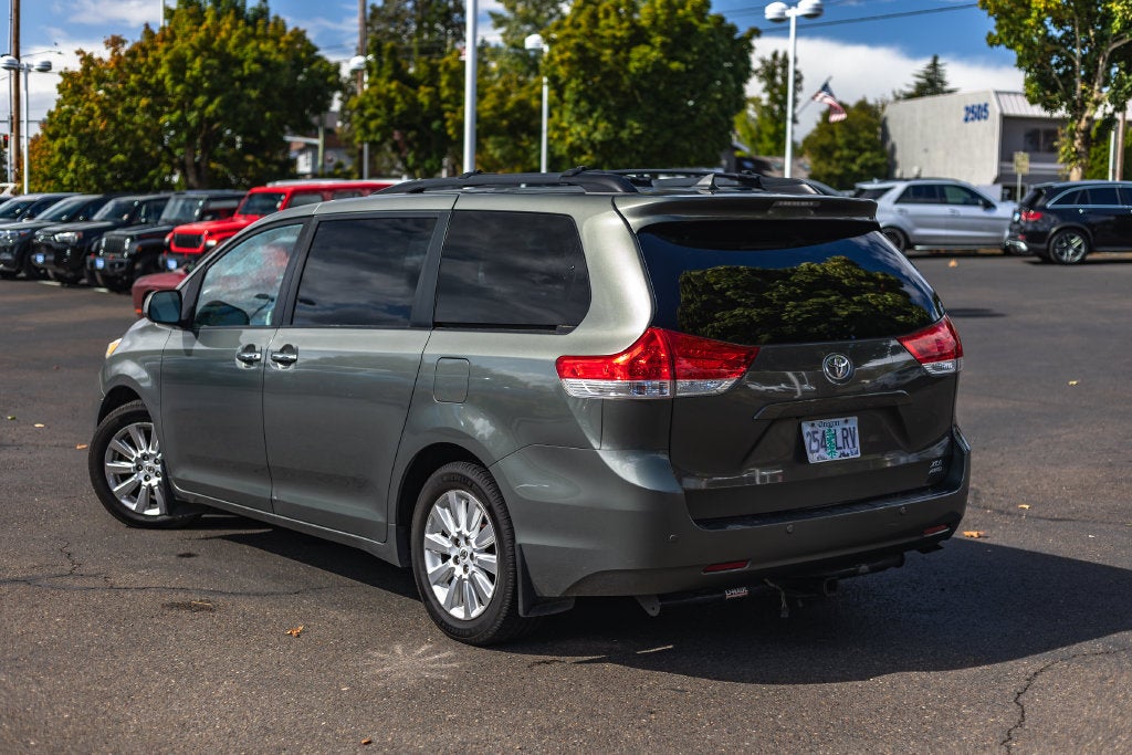 2011 Toyota Sienna XLE
