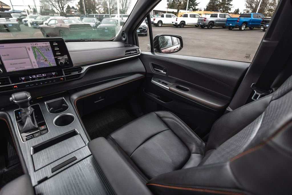 2022 Toyota Sienna XSE