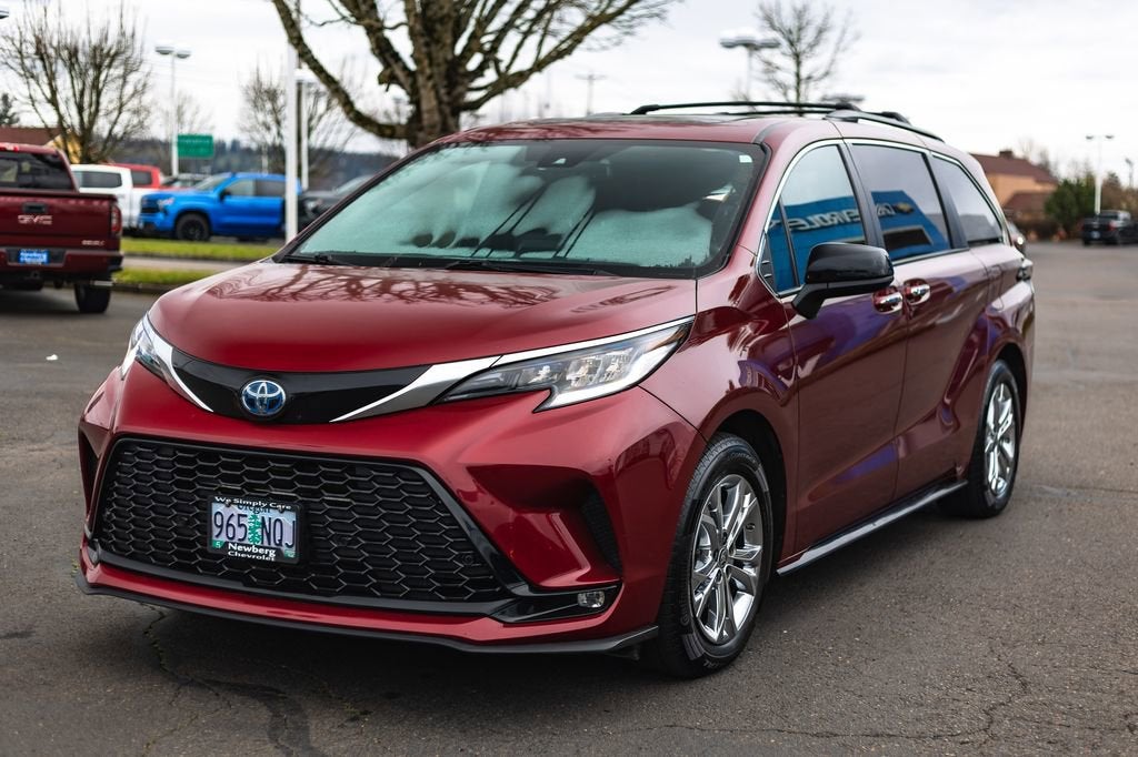 2022 Toyota Sienna XSE