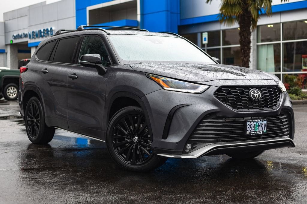 2023 Toyota Highlander L