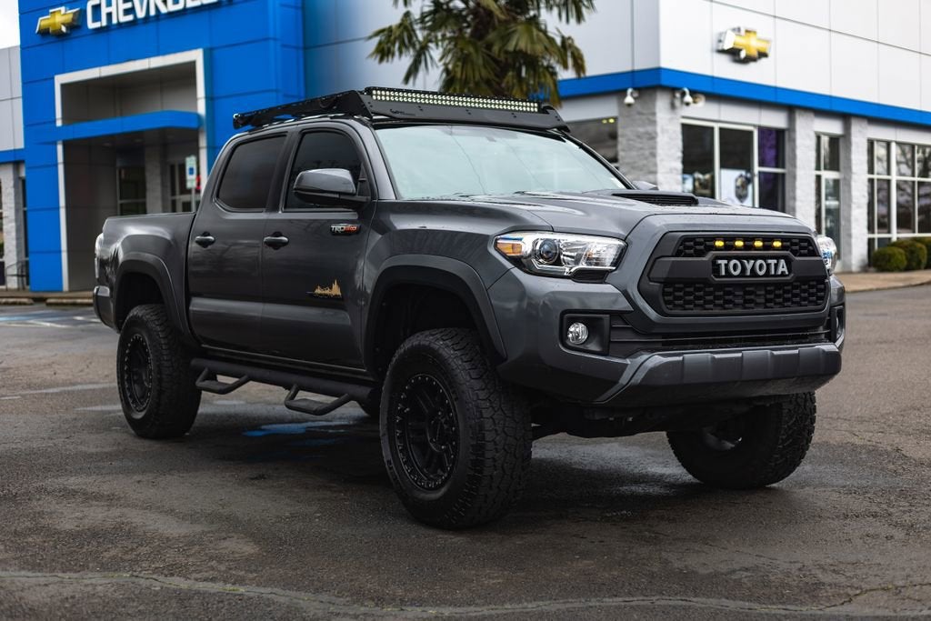 2016 Toyota Tacoma SR