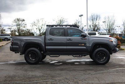 2016 Toyota Tacoma SR