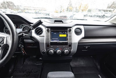 2017 Toyota Tundra 4WD SR5