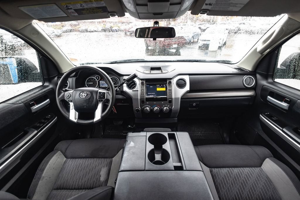 2017 Toyota Tundra 4WD SR5