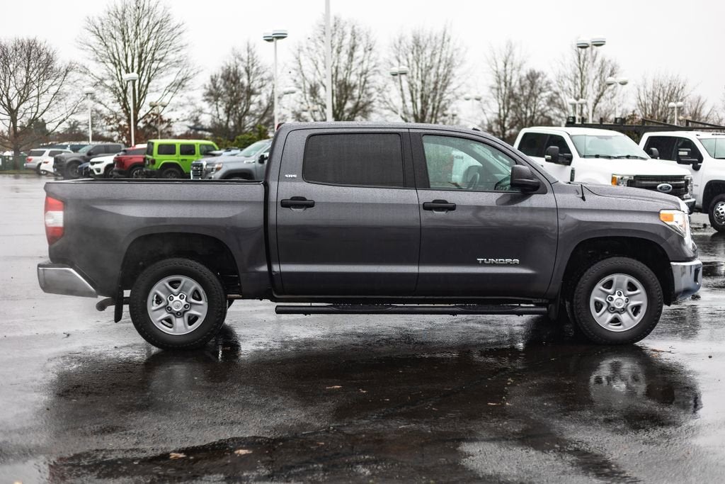 2017 Toyota Tundra 4WD SR5