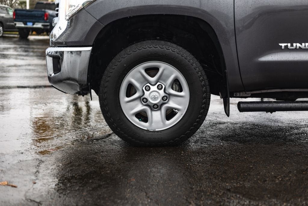 2017 Toyota Tundra 4WD SR5