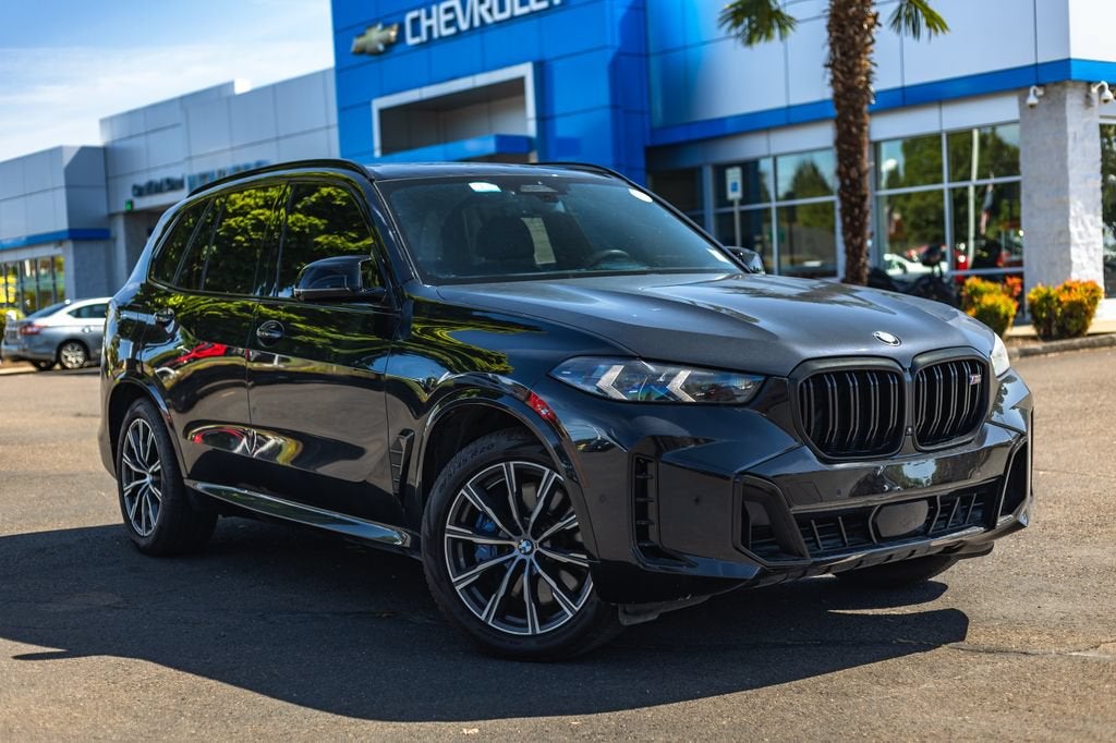 2025 BMW X5 M60i