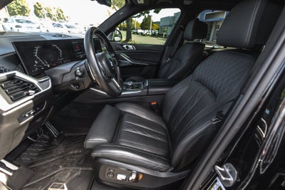 2025 BMW X5 M60i