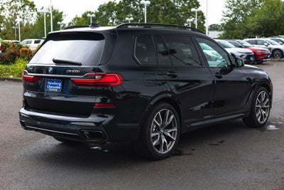 2021 BMW X7 M50i
