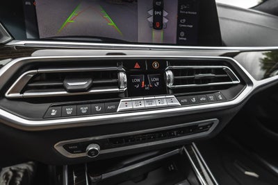 2021 BMW X7 M50i