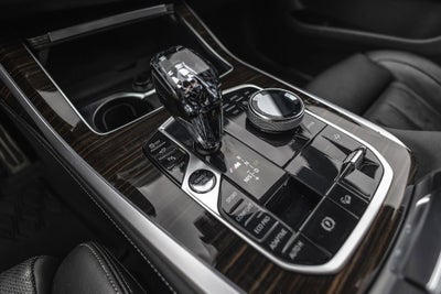 2021 BMW X7 M50i