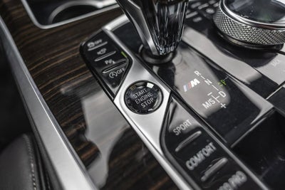 2021 BMW X7 M50i