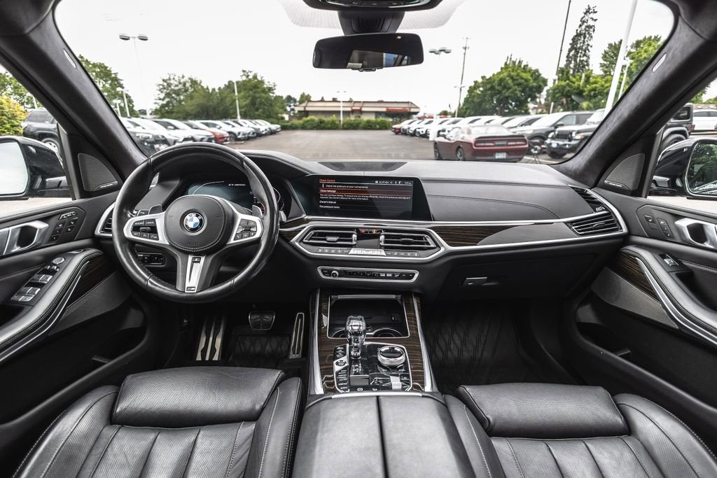 2021 BMW X7 M50i