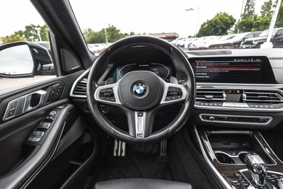 2021 BMW X7 M50i