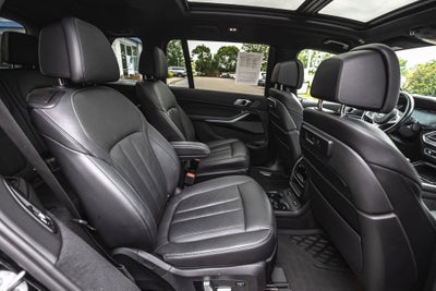 2021 BMW X7 M50i