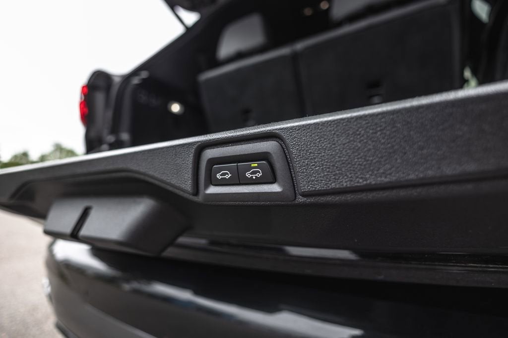2021 BMW X7 M50i