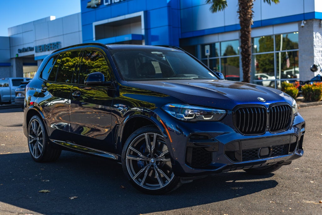 2022 BMW X5 M50i