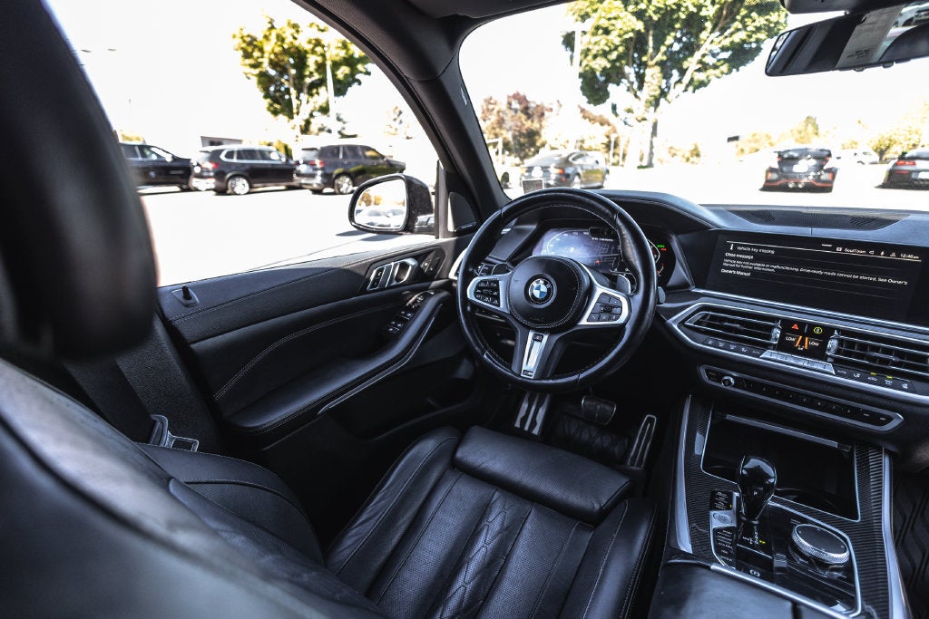 2022 BMW X5 M50i