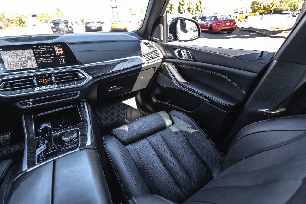 2022 BMW X5 M50i