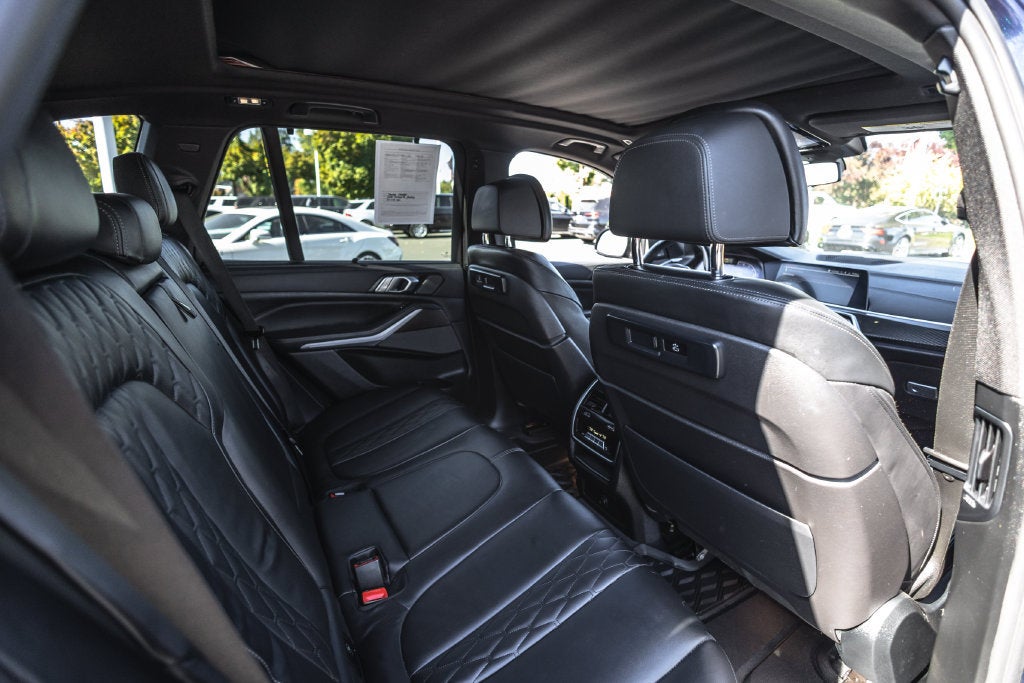 2022 BMW X5 M50i