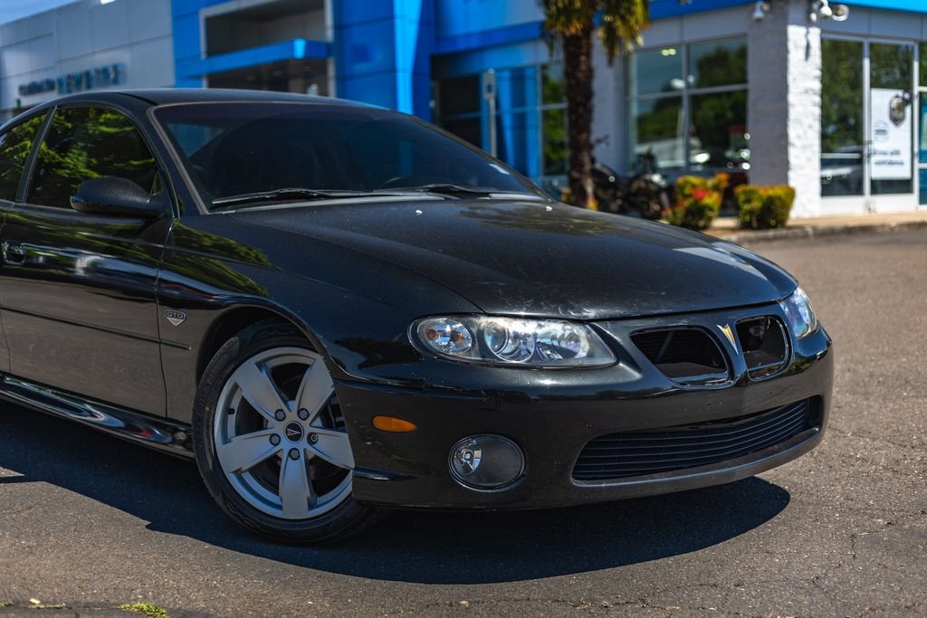 2004 Pontiac GTO Base