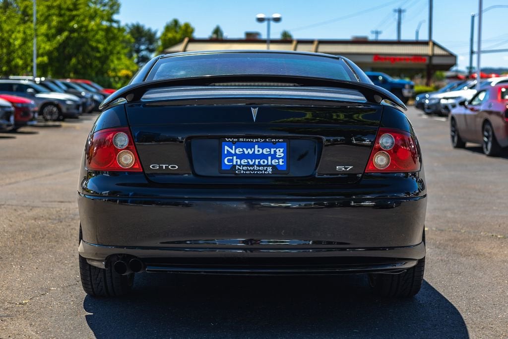 2004 Pontiac GTO Base