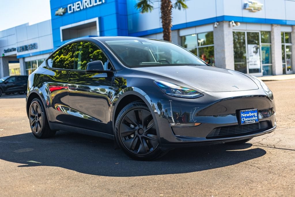 2025 Tesla Model Y Long Range