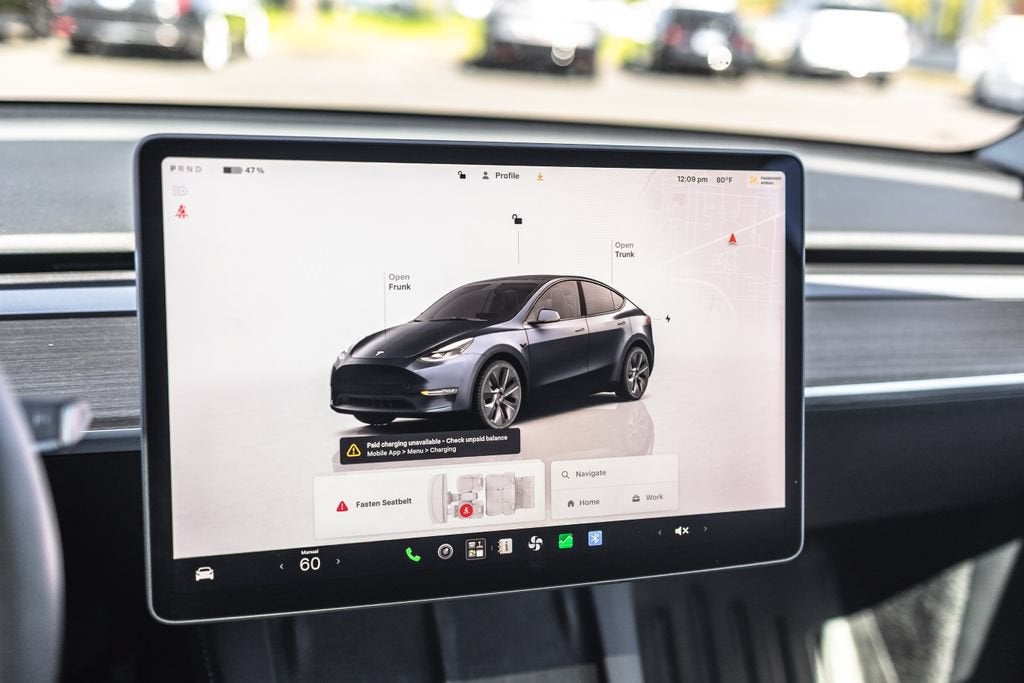 2025 Tesla Model Y Long Range