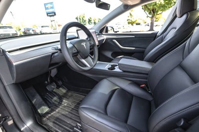 2025 Tesla Model Y Long Range