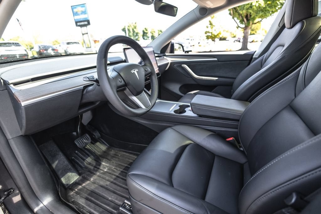2025 Tesla Model Y Long Range
