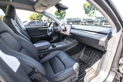 2025 Tesla Model Y Long Range