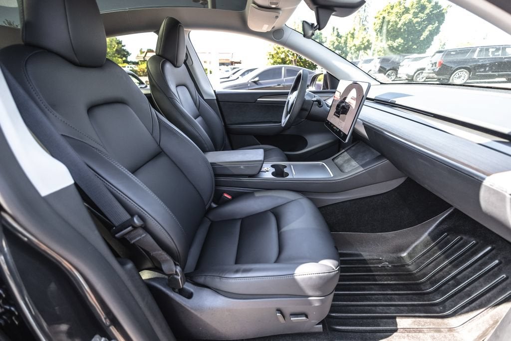 2025 Tesla Model Y Long Range