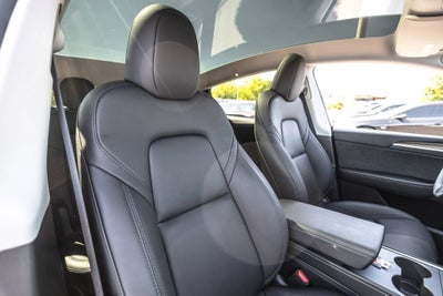 2025 Tesla Model Y Long Range