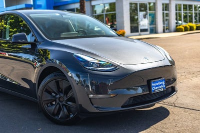 2025 Tesla Model Y Long Range
