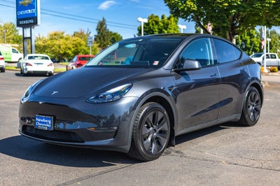 2025 Tesla Model Y Long Range