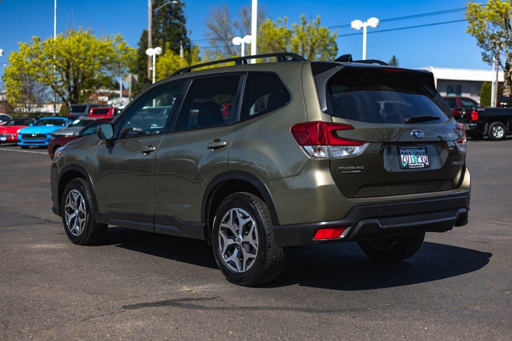 2024 Subaru Forester Premium