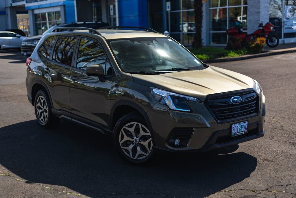 2024 Subaru Forester Premium