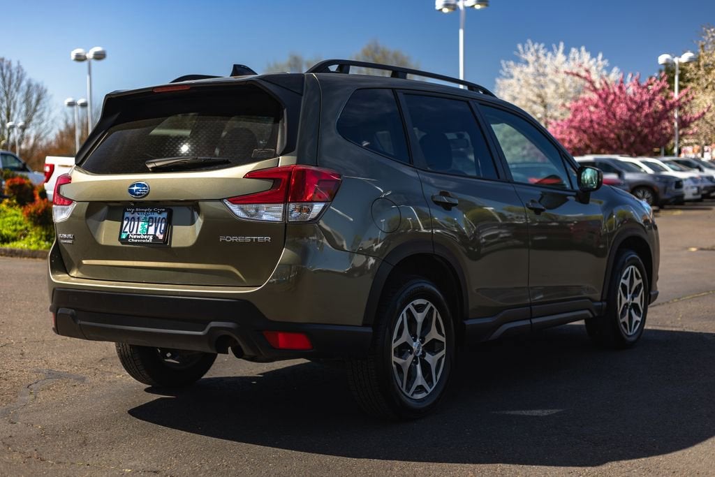 2024 Subaru Forester Premium