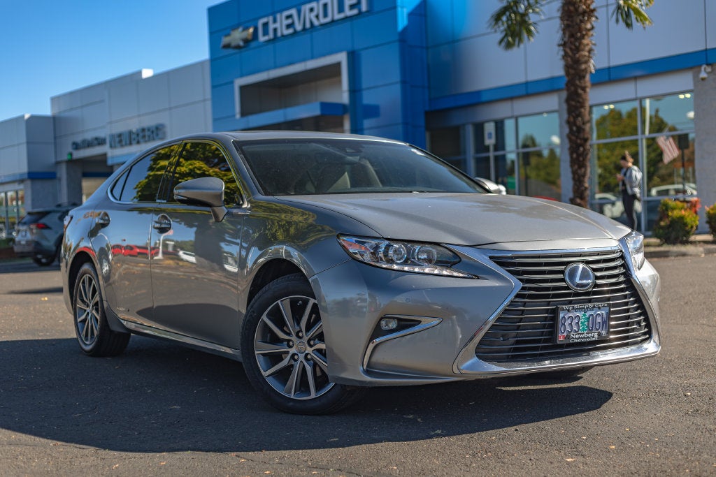 2017 Lexus ES ES 300h