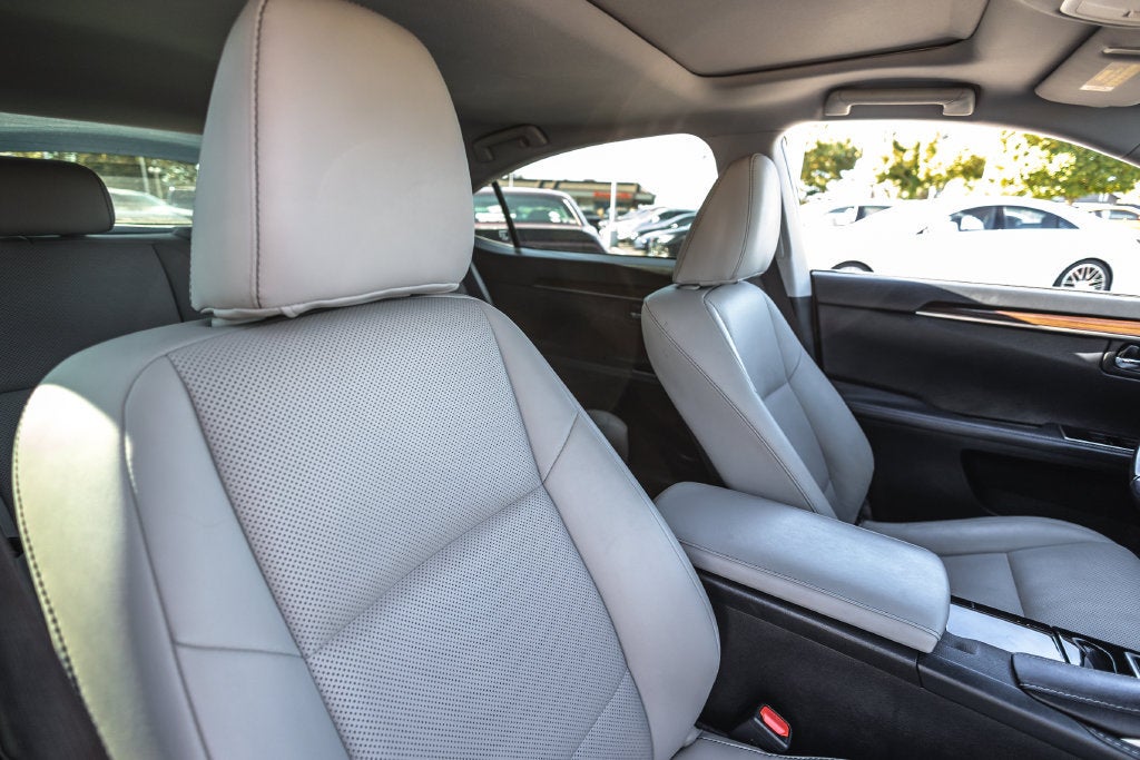 2017 Lexus ES ES 300h