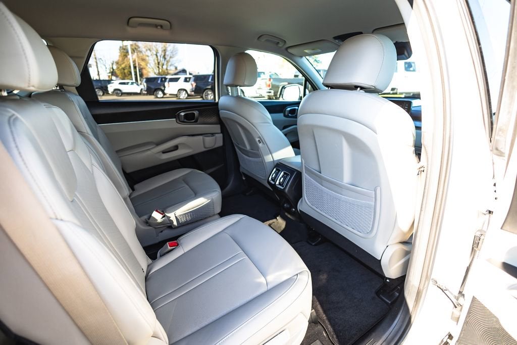 2023 Kia Sorento Hybrid EX