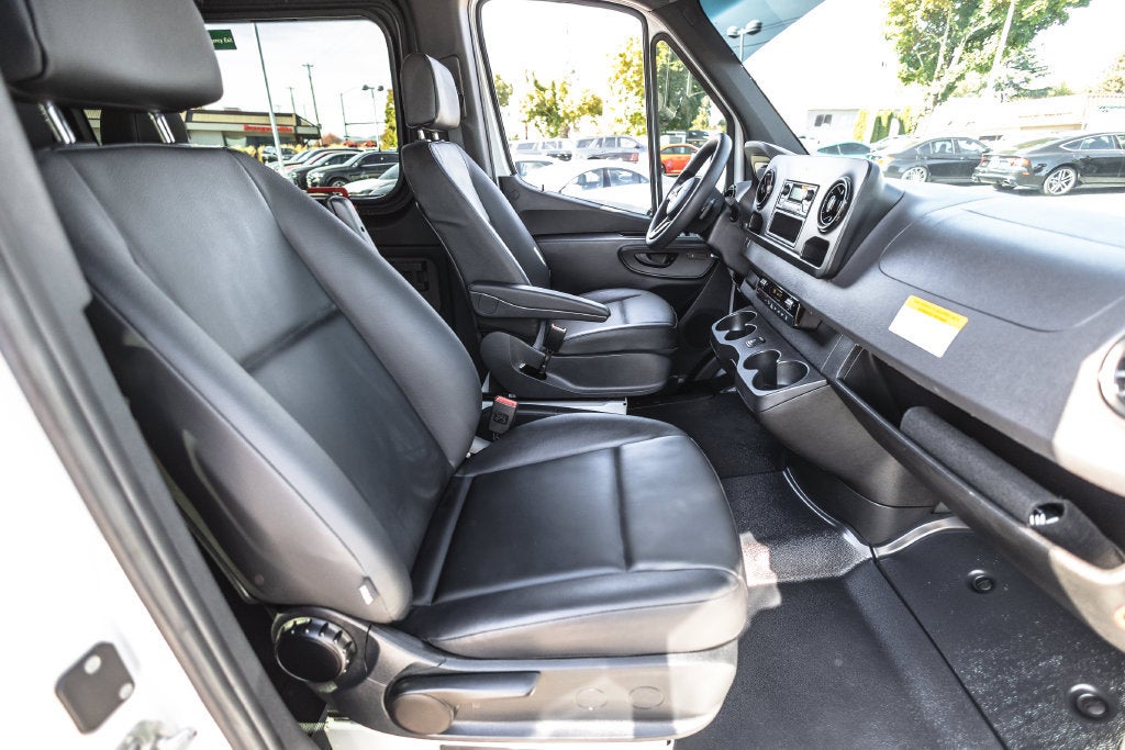 2024 Mercedes-Benz Sprinter Passenger Van Base