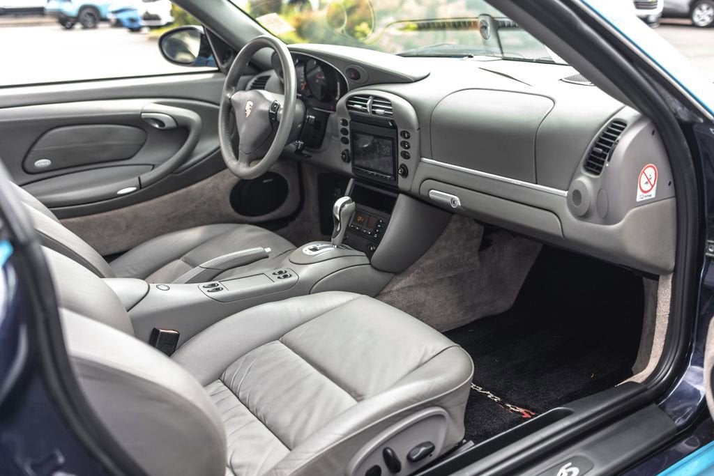 2003 Porsche 911 Carrera Base